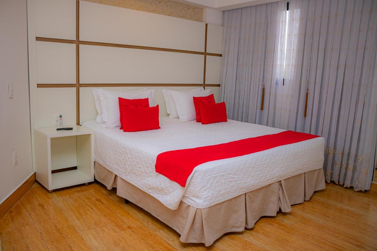 Granlago Hotel Pouso Alegre Esterno foto